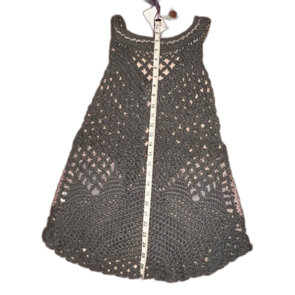 LULUMARI Gray Crochet Vest with Floral Accents - Size M/L - Picture 5 of 6